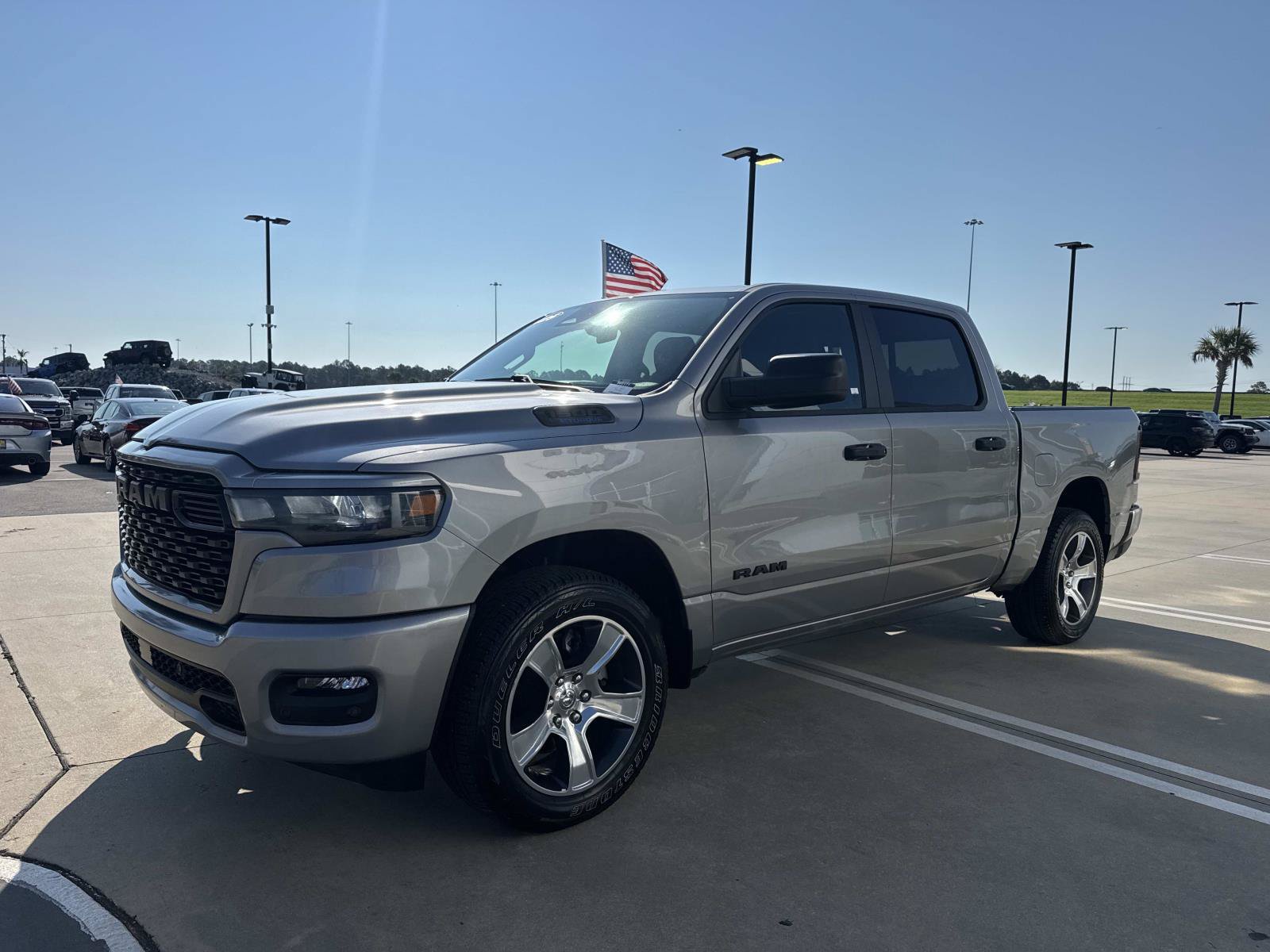 Used 2025 RAM 1500 Tradesman AWD/4WD image 3