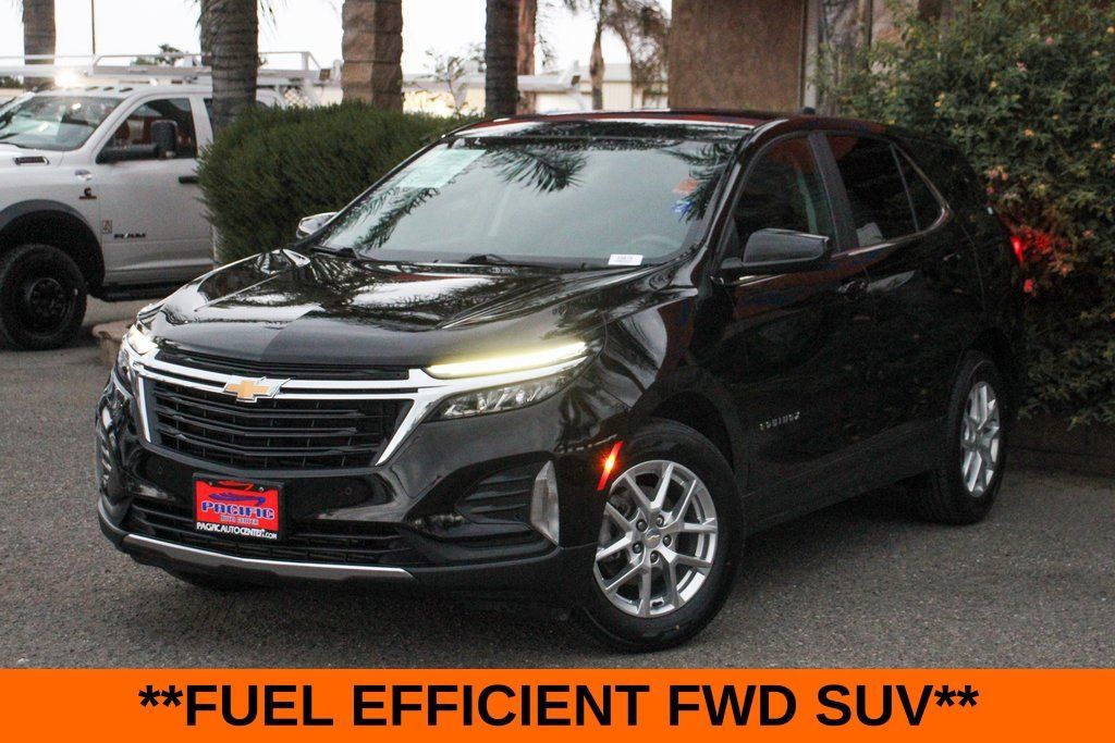 Used 2022 Chevrolet Equinox LT w/ Driver Convenience Package FWD image 4