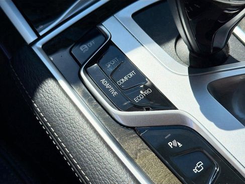 Used 2020 BMW 740i RWD image 30