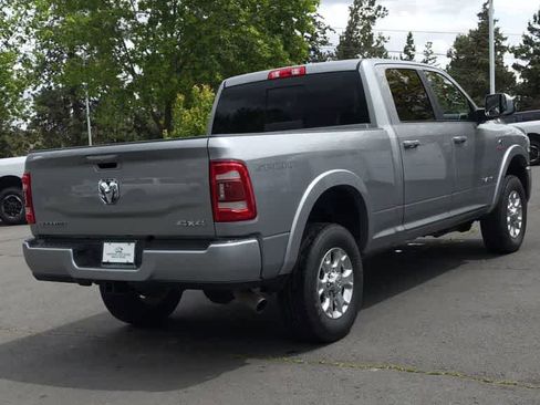 Used 2022 RAM 3500 Laramie AWD/4WD image 8