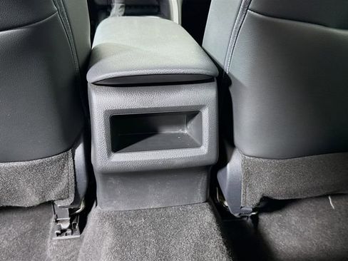 Used 2022 Toyota Camry SE w/ Cold Weather Package image 26