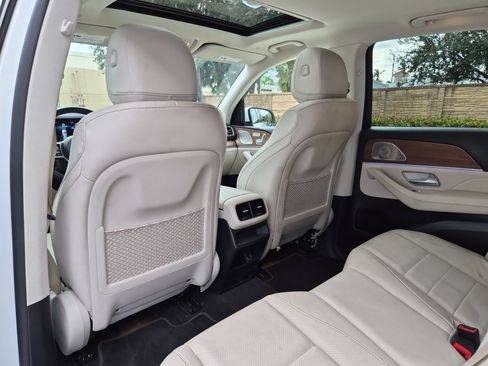 Used 2022 Mercedes-Benz GLE 350 w/ Premium Package image 13