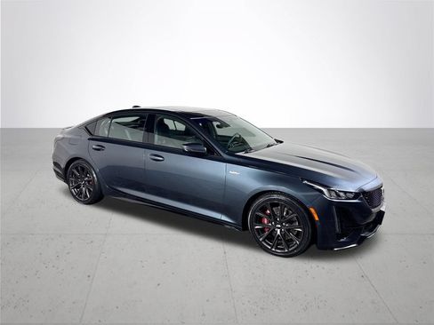 Used 2021 Cadillac CT5 V w/ Premium Package RWD image 4