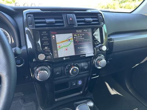 Used 2023 Toyota 4Runner TRD Off-Road Premium w/ Moonroof Package AWD/4WD image 29
