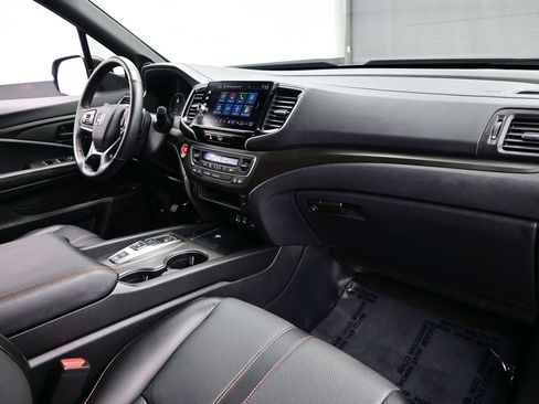 Used 2025 Honda Ridgeline TrailSport image 15