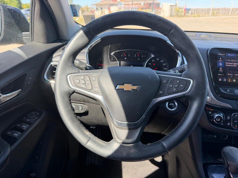 Used 2023 Chevrolet Equinox Premier FWD image 11