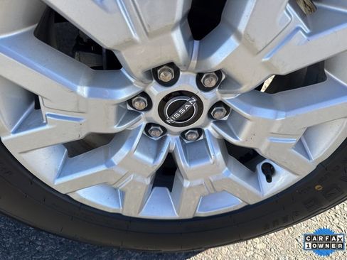 Used 2023 Nissan Frontier SV image 14