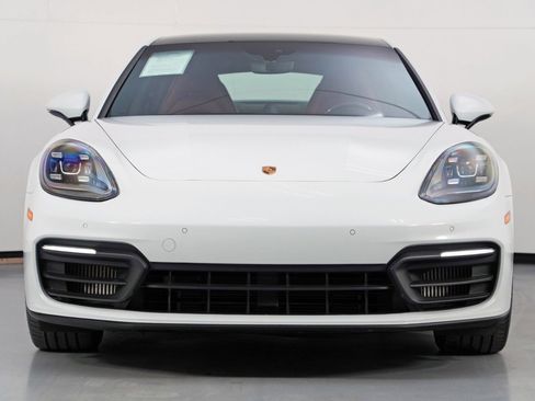Used 2022 Porsche Panamera 4S w/ Premium Package image 7