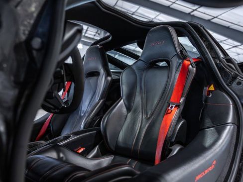 Used 2021 McLaren 765LT image 43