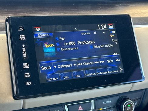 Used 2019 Honda Clarity Plug-In Hybrid image 17