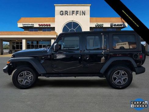 Used 2023 Jeep Wrangler Sport S image 10