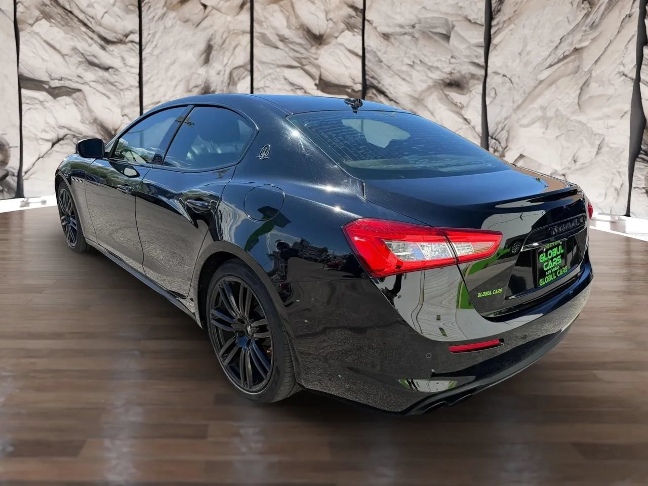 Used 2018 Maserati Ghibli RWD image 7