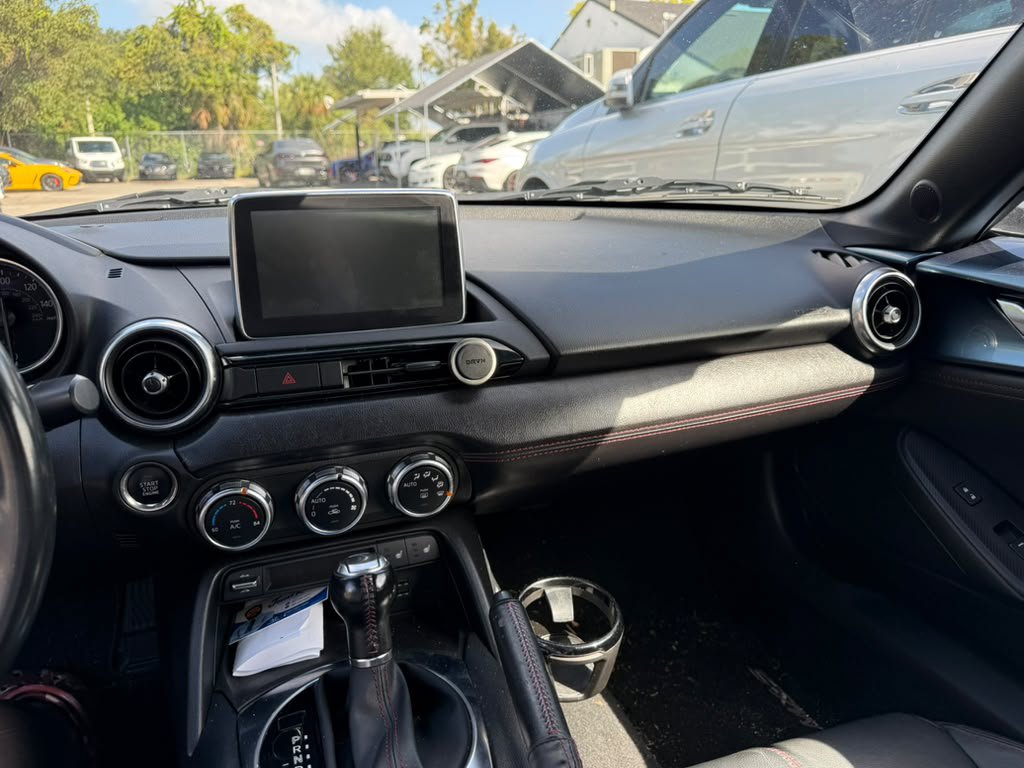 Used 2017 MAZDA MX-5 Miata RF Grand Touring RWD image 13