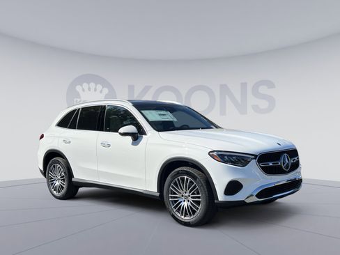 New 2026 Mercedes-Benz GLC 300 4MATIC image 2