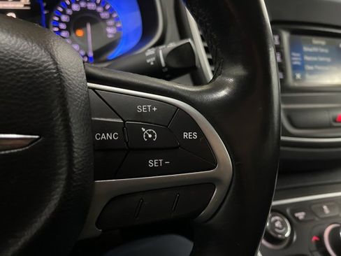 Used 2015 Chrysler 200 Limited w/ Convenience Group image 56