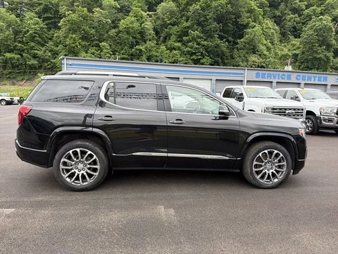 Used 2023 GMC Acadia Denali AWD/4WD image 2
