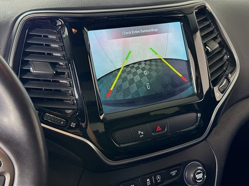 Used 2020 Jeep Cherokee Limited AWD/4WD image 14