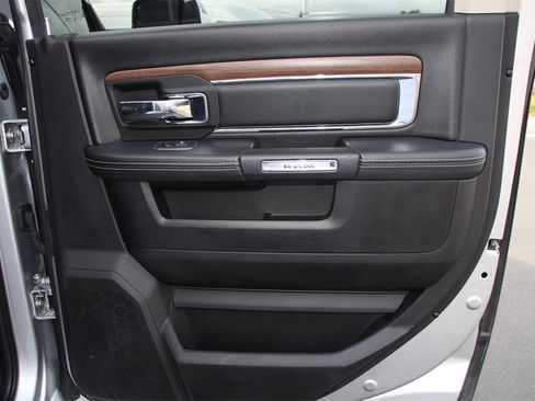 Used 2017 RAM 2500 Laramie image 27