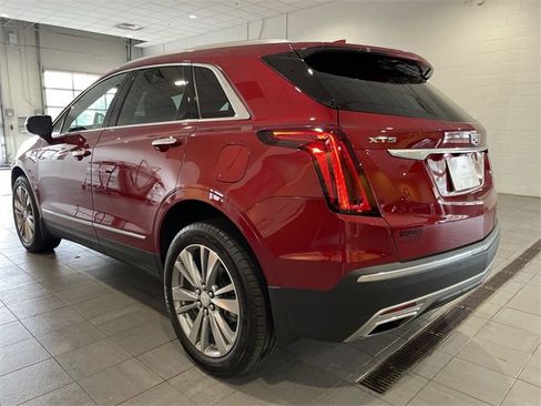 Certified 2023 Cadillac XT5 Premium Luxury image 3