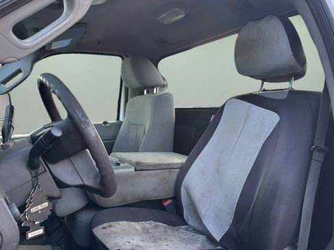 Used 2016 Ford F550 4x4 Regular Cab Super Duty image 8
