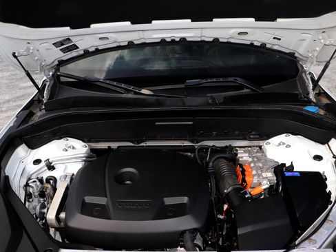 Used 2017 Volvo XC90 T8 Excellence image 55