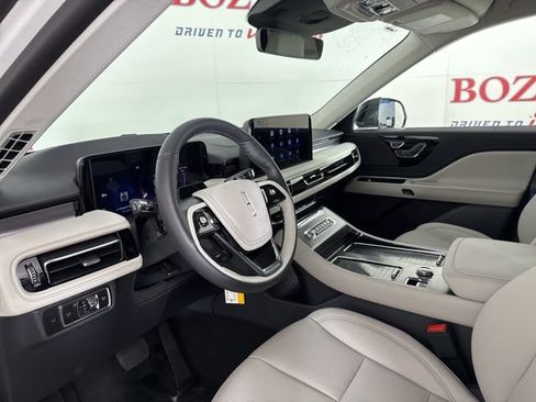New 2026 Lincoln Aviator Premiere image 14