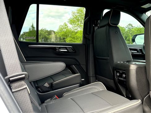 New 2026 Chevrolet Tahoe Premier w/ Sun And Tow Package AWD/4WD image 9