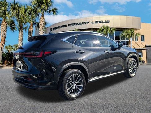 Certified 2025 Lexus NX 250 FWD w/ Accessory Package (Z1) image 4