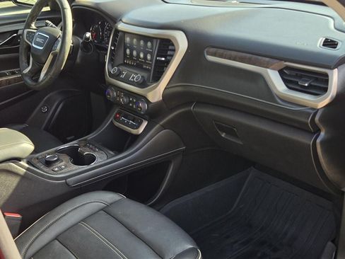 Certified 2023 GMC Acadia Denali w/ Denali Technology Package FWD image 9