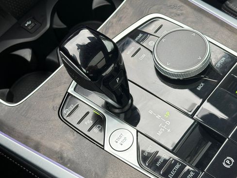 Used 2023 BMW X5 xDrive45e image 27