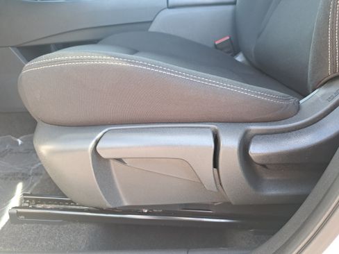 Used 2024 Nissan Rogue S AWD/4WD image 25