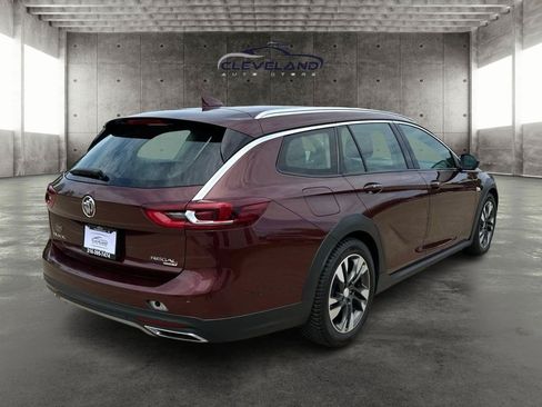 Used 2018 Buick Regal Essence w/ Driver Confidence Package #1 AWD/4WD image 3