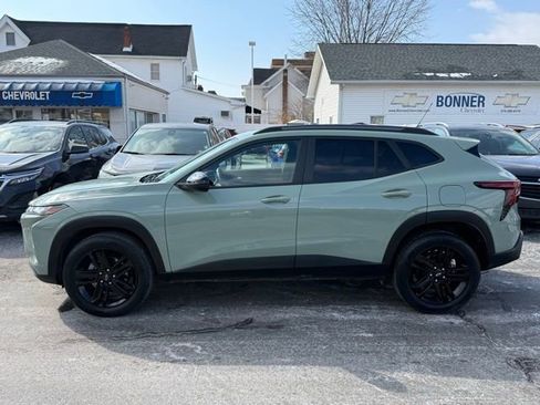Used 2024 Chevrolet Trax ACTIV image 7