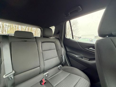 Used 2025 Chevrolet Equinox LT image 37