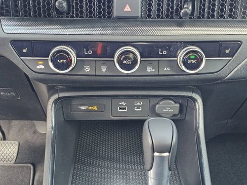 Certified 2025 Honda CR-V Sport image 31