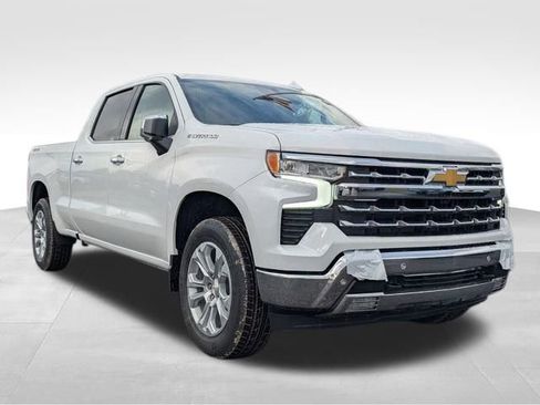 New 2026 Chevrolet Silverado 1500 LTZ w/ LTZ Premium Package AWD/4WD image 1