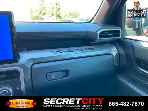 Used 2024 Toyota Tacoma TRD Sport AWD/4WD image 14
