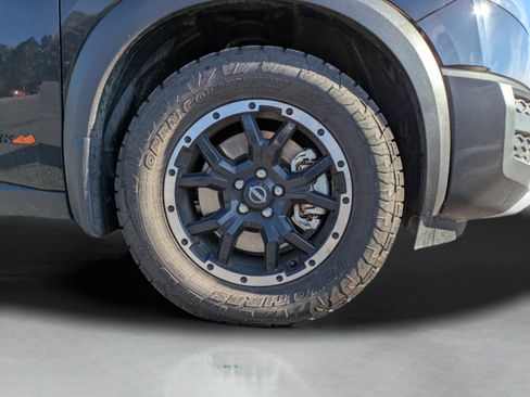 Used 2025 Nissan Pathfinder Rock Creek image 11