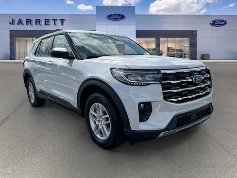 New 2026 Ford Explorer Active w/ Active Comfort Package RWD image 1