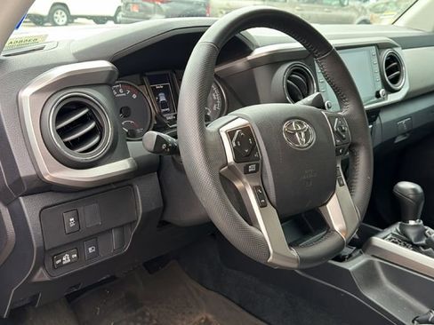 Used 2023 Toyota Tacoma SR5 w/ Technology Package AWD/4WD image 12