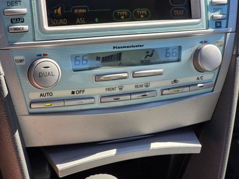 Used 2009 Toyota Camry Hybrid FWD image 7