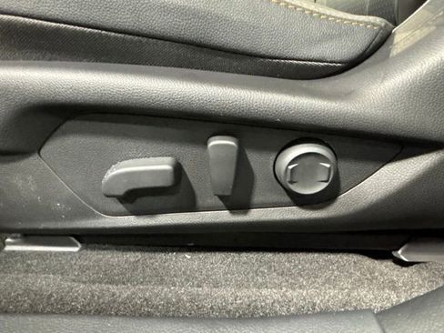 Used 2024 Subaru Crosstrek 2.5i Wilderness AWD/4WD image 22