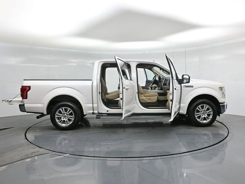 Used 2016 Ford F150 Lariat w/ Equipment Group 501A Mid image 4