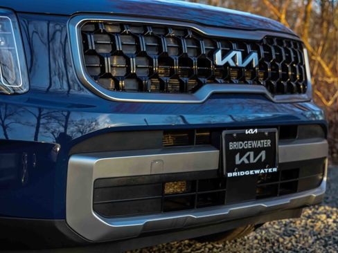 Certified 2023 Kia Telluride EX X-Line image 28