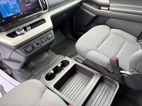 Used 2025 Ford Expedition Max XL AWD/4WD image 19