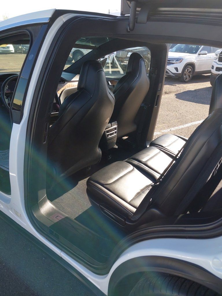 Used 2018 Tesla Model X 100D AWD/4WD image 15