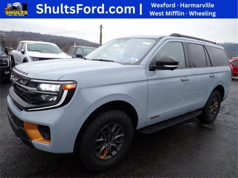 Used 2025 Ford Expedition Tremor image 1