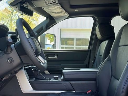 New 2026 Toyota Tundra Platinum AWD/4WD image 7