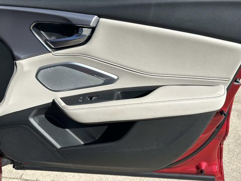 Certified 2025 Acura RDX w/ Technology Package image 3