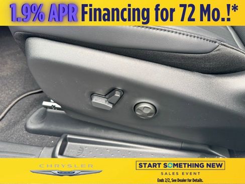 New 2026 Chrysler Pacifica Select image 30